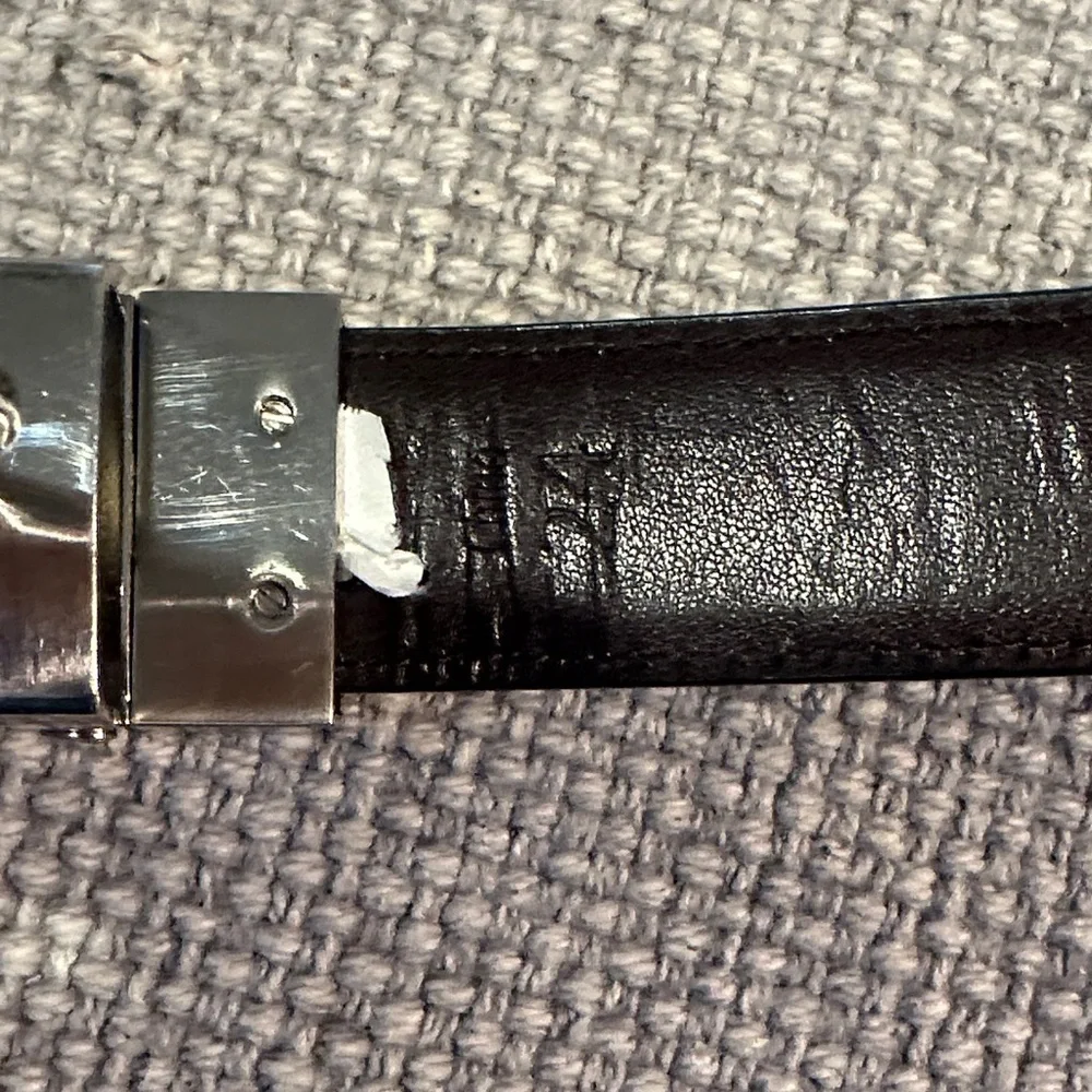 Joseph Abboud Black / Brown Leather Reversible Belt with Silver Buckle. Size 24